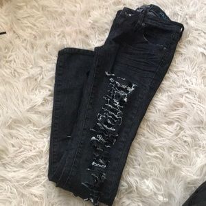 Volcom Skinny destroyed Denim